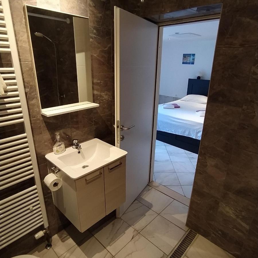 Zana Apartments Stari Grad  Εξωτερικό φωτογραφία